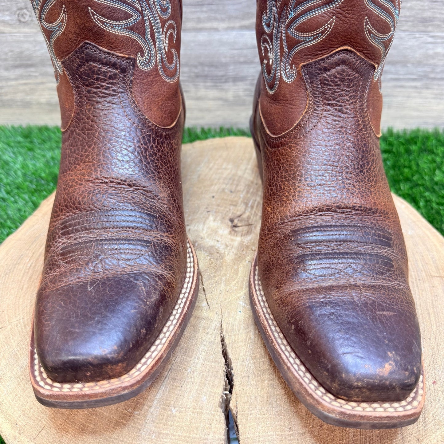 Ariat Women - Size 9.5B - Brown Legend Square Toe Cowboy Boots 10001046