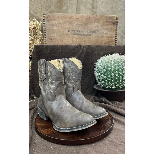 Silver Canyon Women - Size 8.5 - Brushed Tan Zipper Faux Leather Cowboy Boots