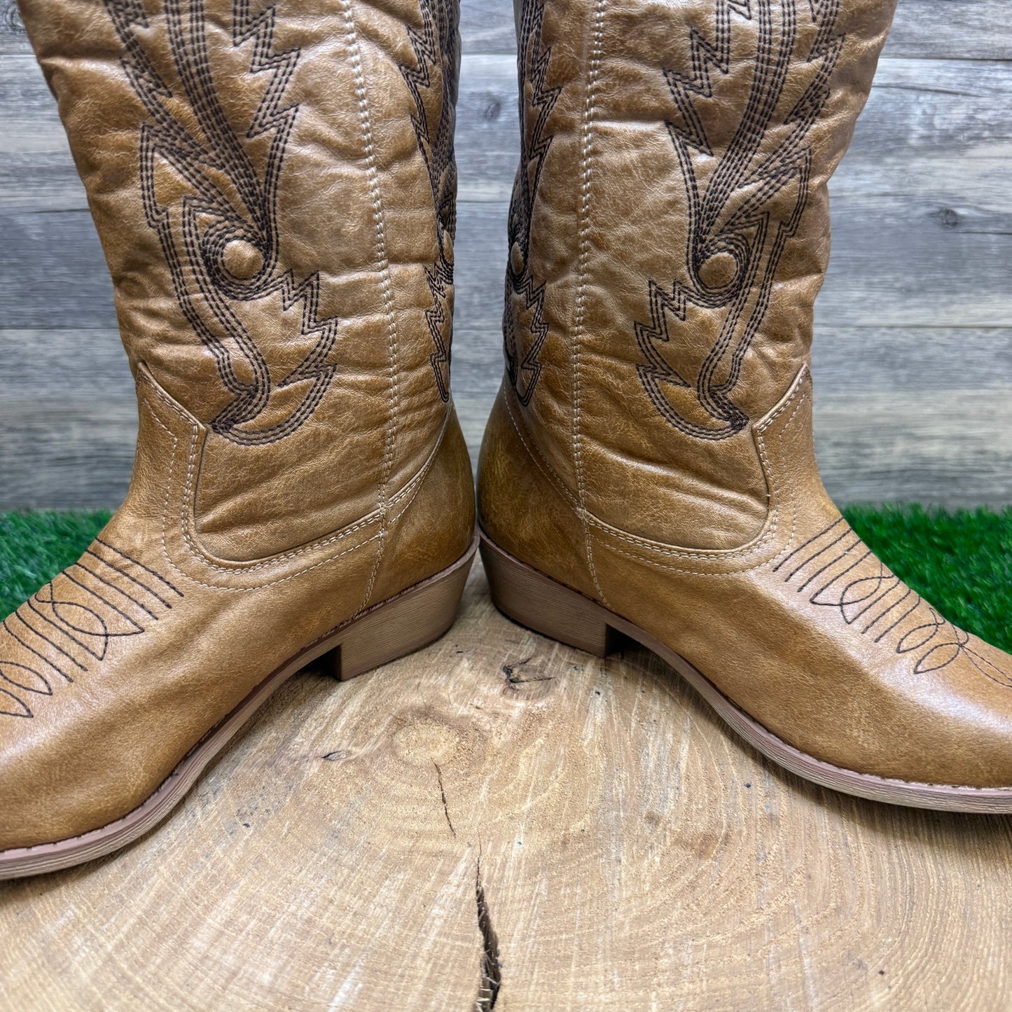 Coconuts Women - Size 7.5M - Tan Faux Leather Cowboy Boots Style Gaucho