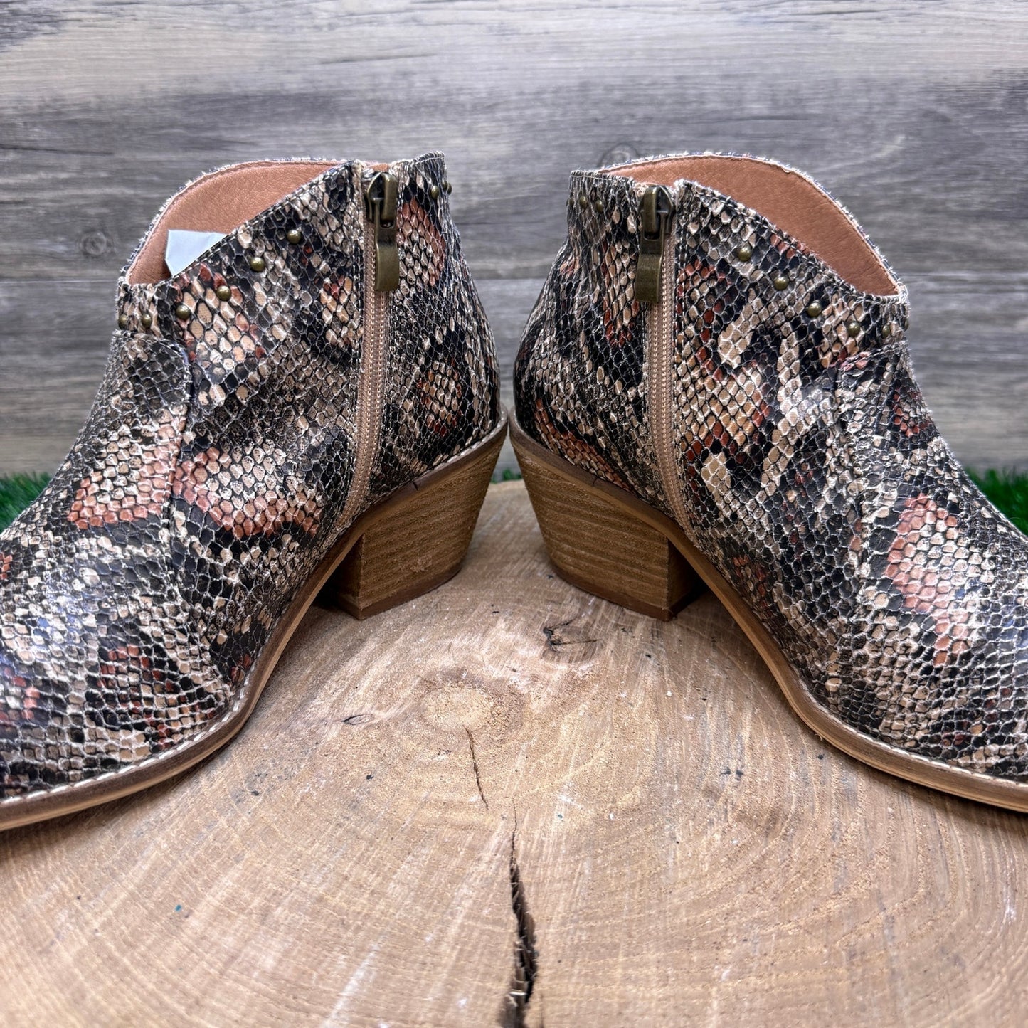 Boutique Women - Size 9 - Tan Faux Snake Ankle Boots Style Swifton