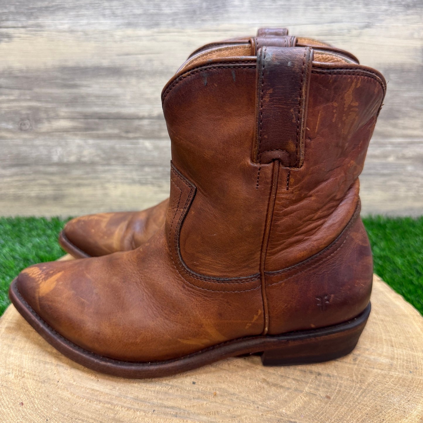 Frye Women - Size 8B - Cognac Billy Short Boots Style 3470435