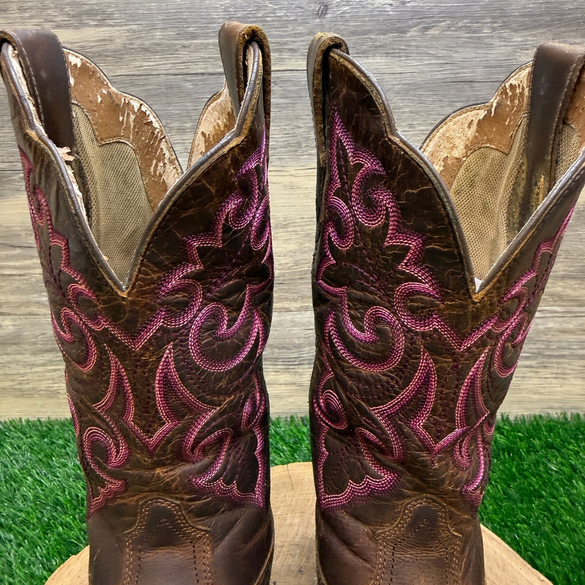 Ariat Women - Size 6B - Brown/Pink Round Up Cowboy Boots Style 10014172