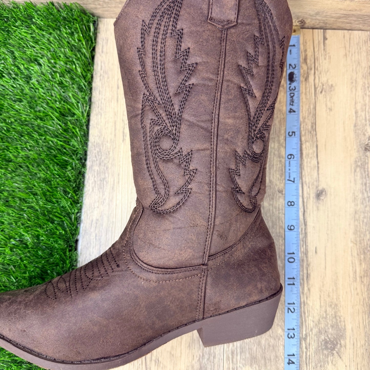 Unknown Women - Size 9 - Brown Faux Soft Leather Cowboy Boots 2222K