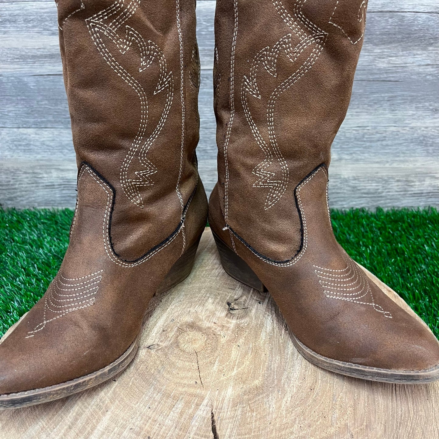 Academy Women - Size 6M - Brown Soft Faux Leather Cowboy Boots Style 160696