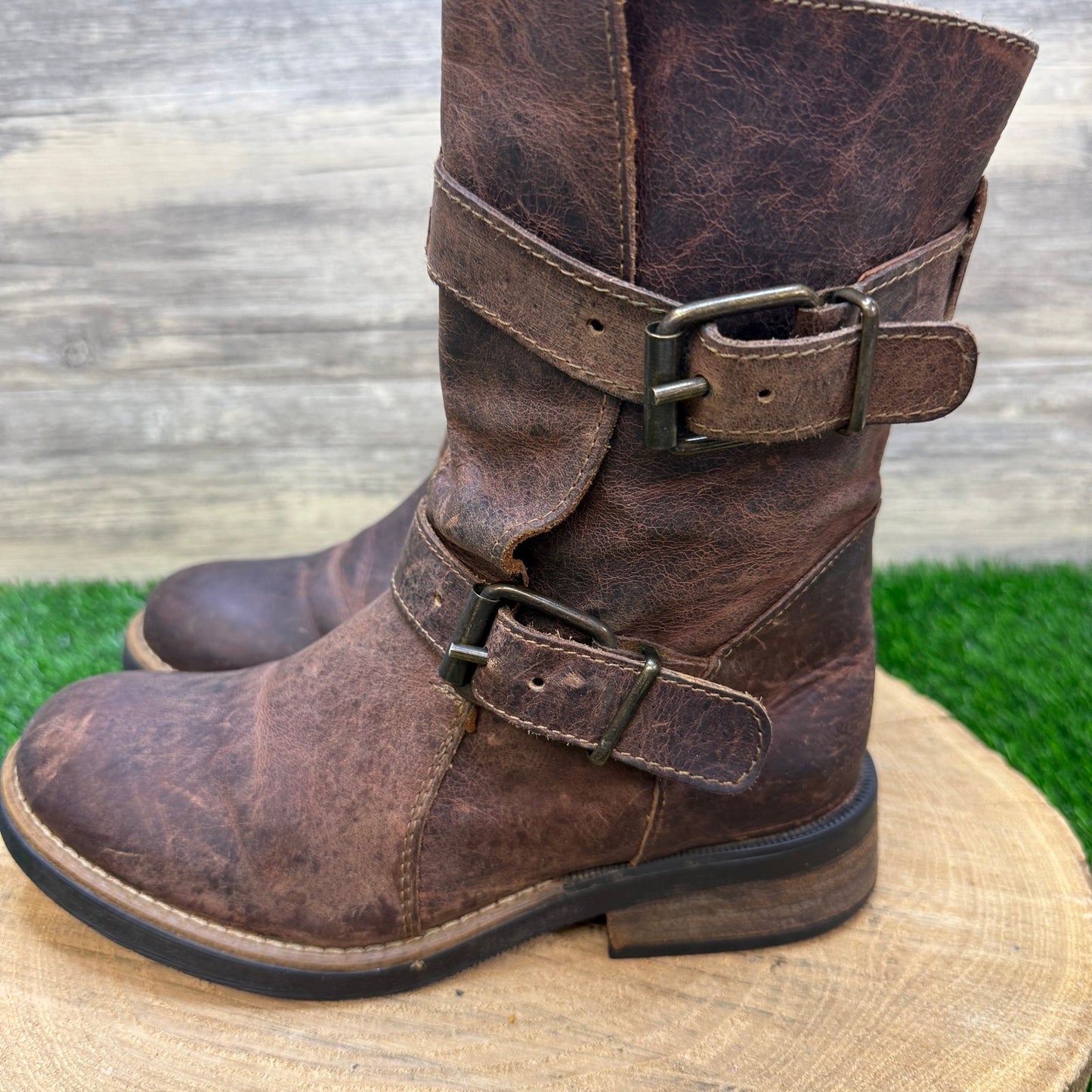 Steve Madden Women - Size 7M - Brown Buckle Ankle Boots Style Caveat