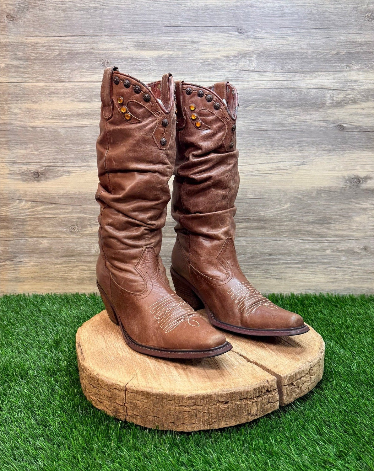 Steve Madden Women - Size 7.5M - Brown Studded Soft Leather Cowboy Boots Shyann