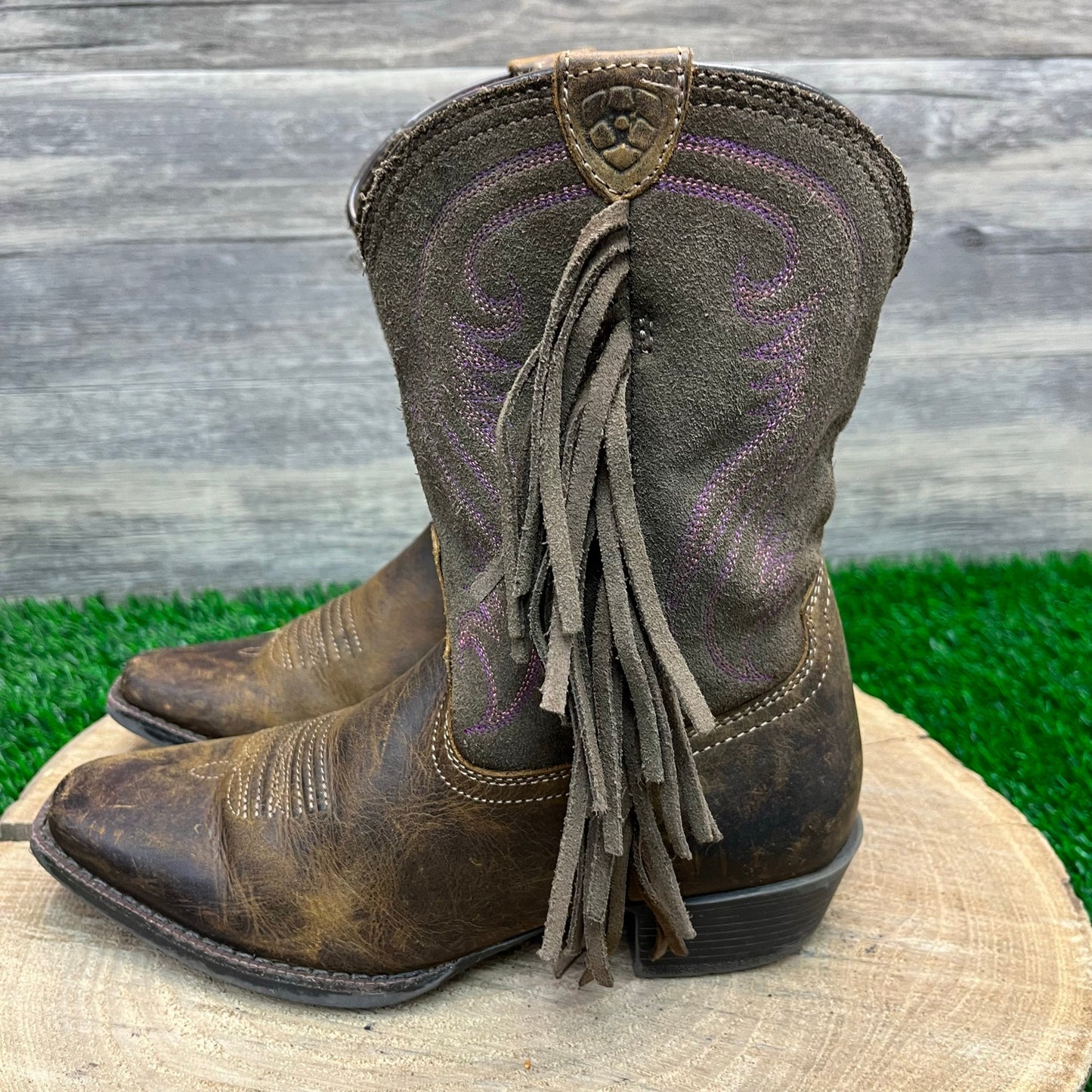 Ariat Youth - Size 1 - Brown Fringe Snip Toe Cowboy Boots Style 10011908