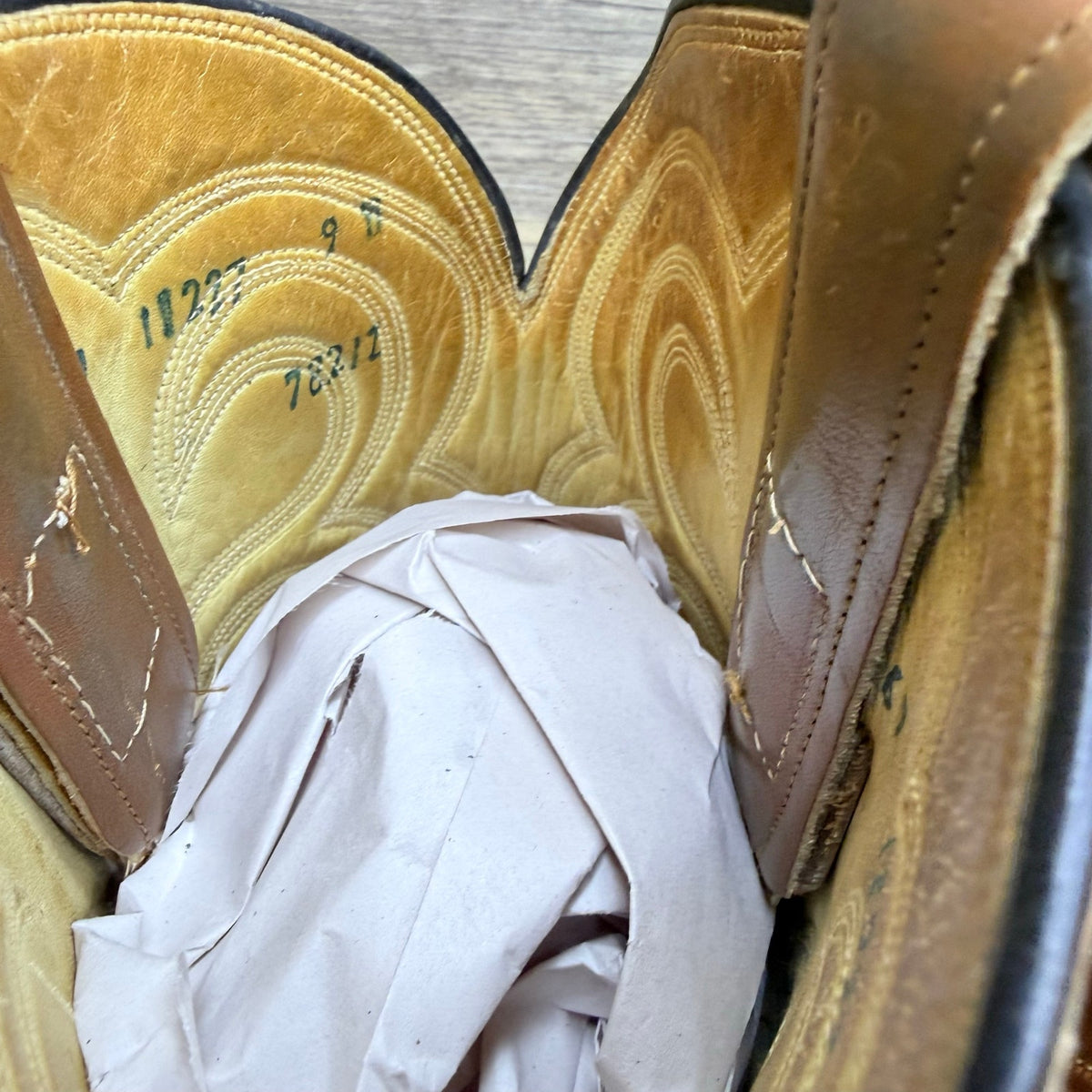 Unknown Men - Size 9D - Vintage Brown Western Cowboy Boots 78212