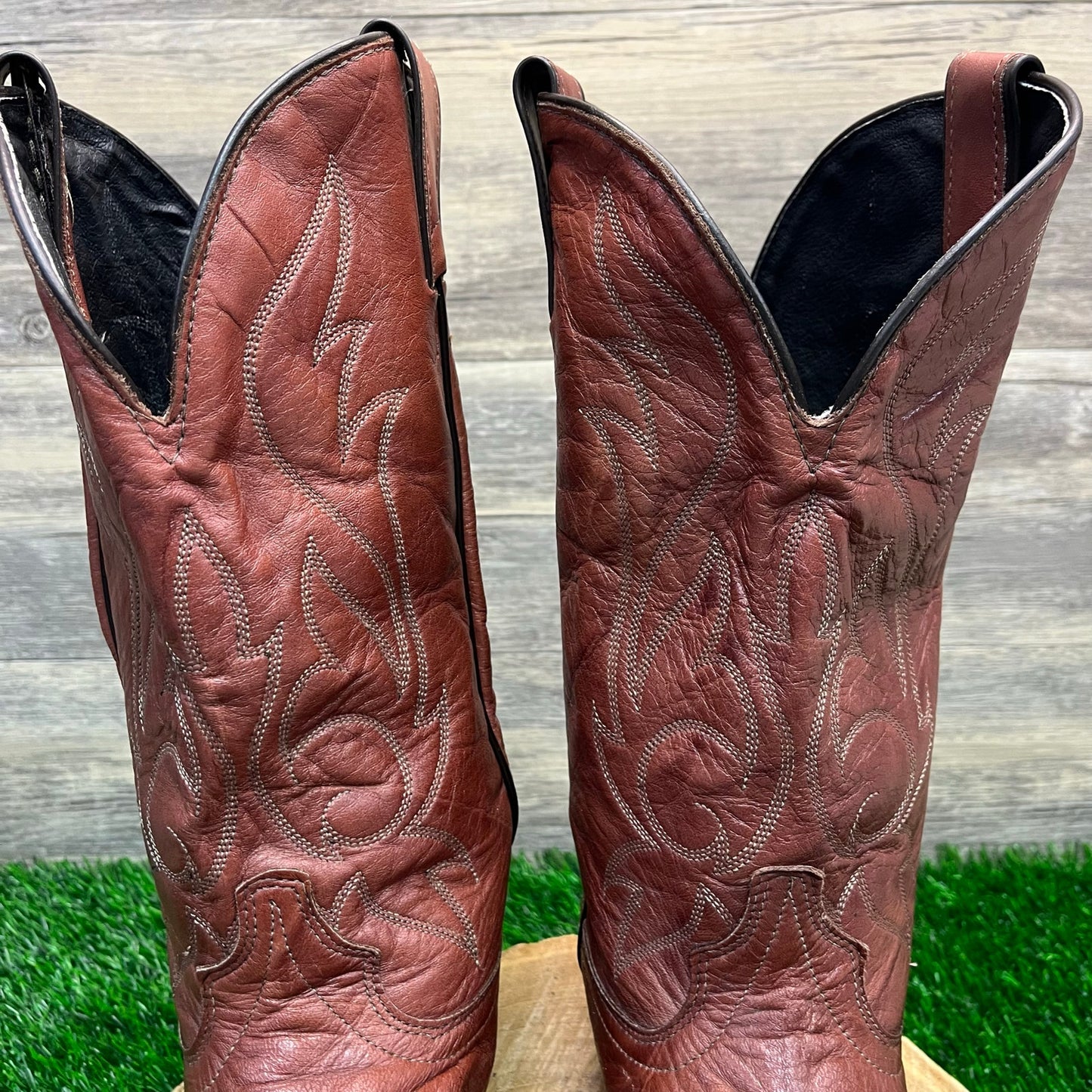 Laredo Men - Size 10.5EE - Brown Cowboy Boots Style 7021