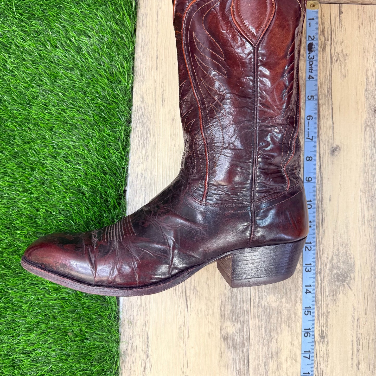 Dan Post Men - Size 11.5D - Distressed Burgundy Western Cowboy Boots 6683
