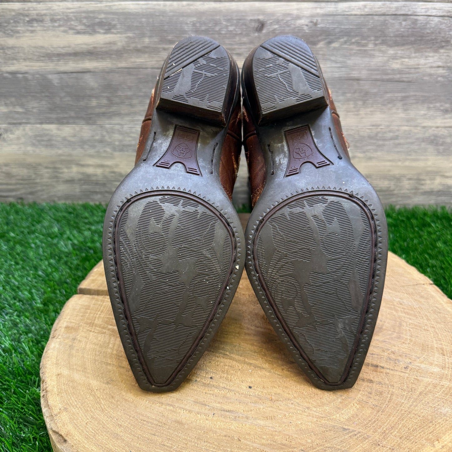 Ariat Women - Size 6B - Brown Heritage Snip Toe Cowboy Boots Style 10005908