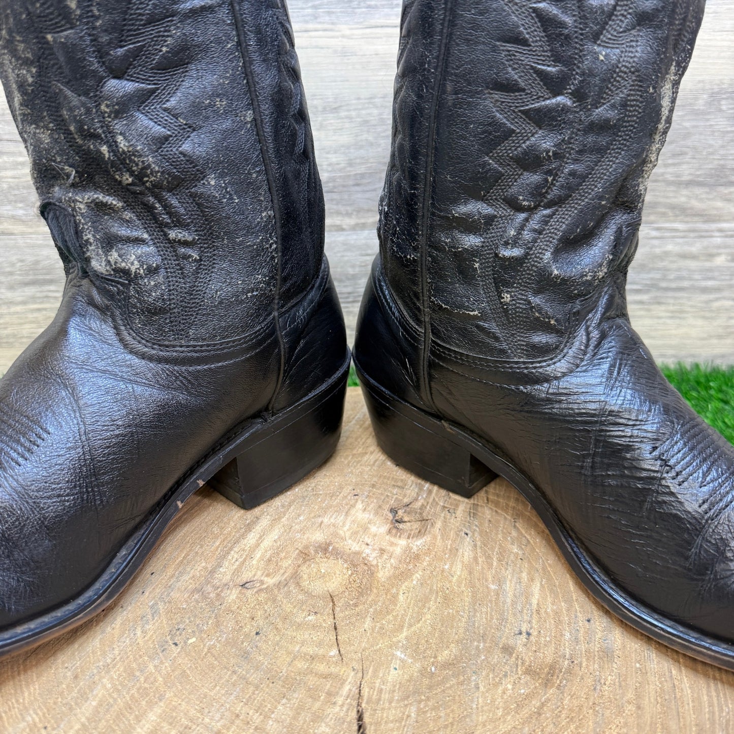 Unknown Men - Size 9.5D - Vintage Black Western Cowboy Boots Style 3008
