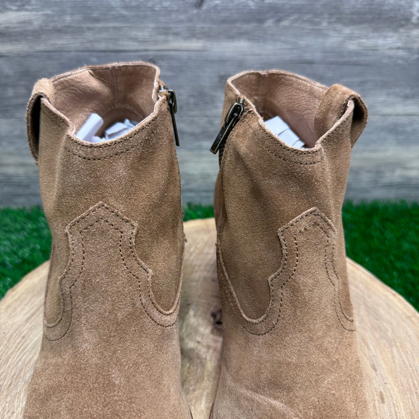 Frye Women - Size 9M - Tan Suede Ankle Zipper Boots Style 3471740