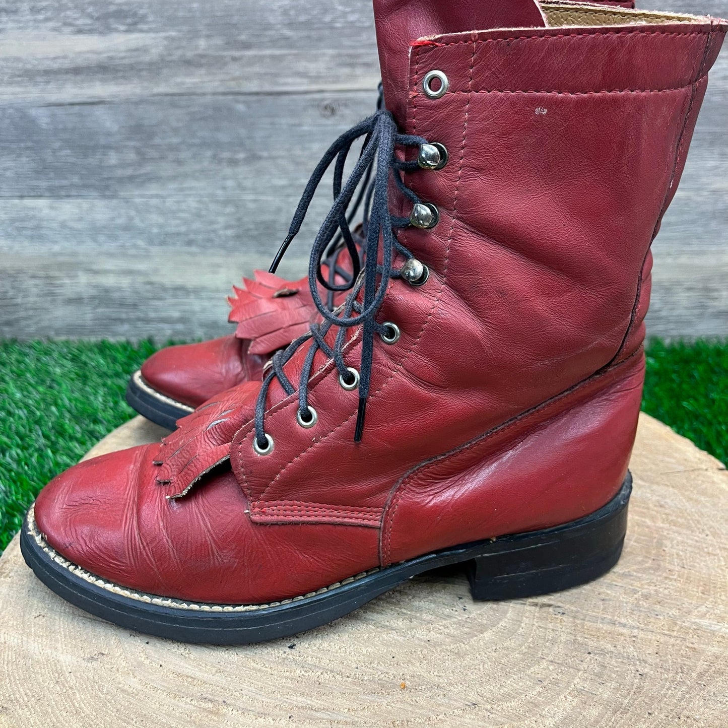 Unknown Women - Size 6M - Vintage Red Lace Up Cowboy Boots Style 18099