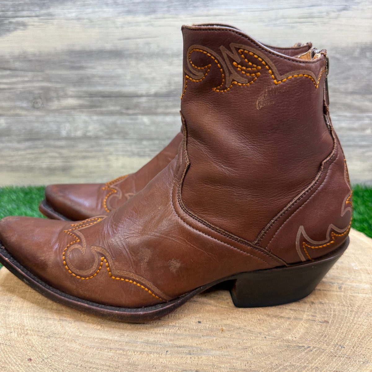 Lucchese Women - Size 7B - Brown/Orange Stitching Ankle Cowboy Boots M6019