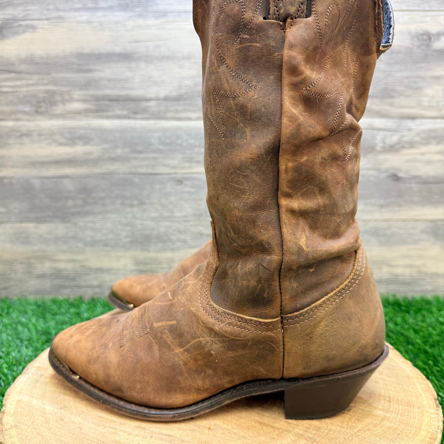 Durango Women - Size 8M - LIKE NEW 
Brown Slouch Cowboy Boots RD542