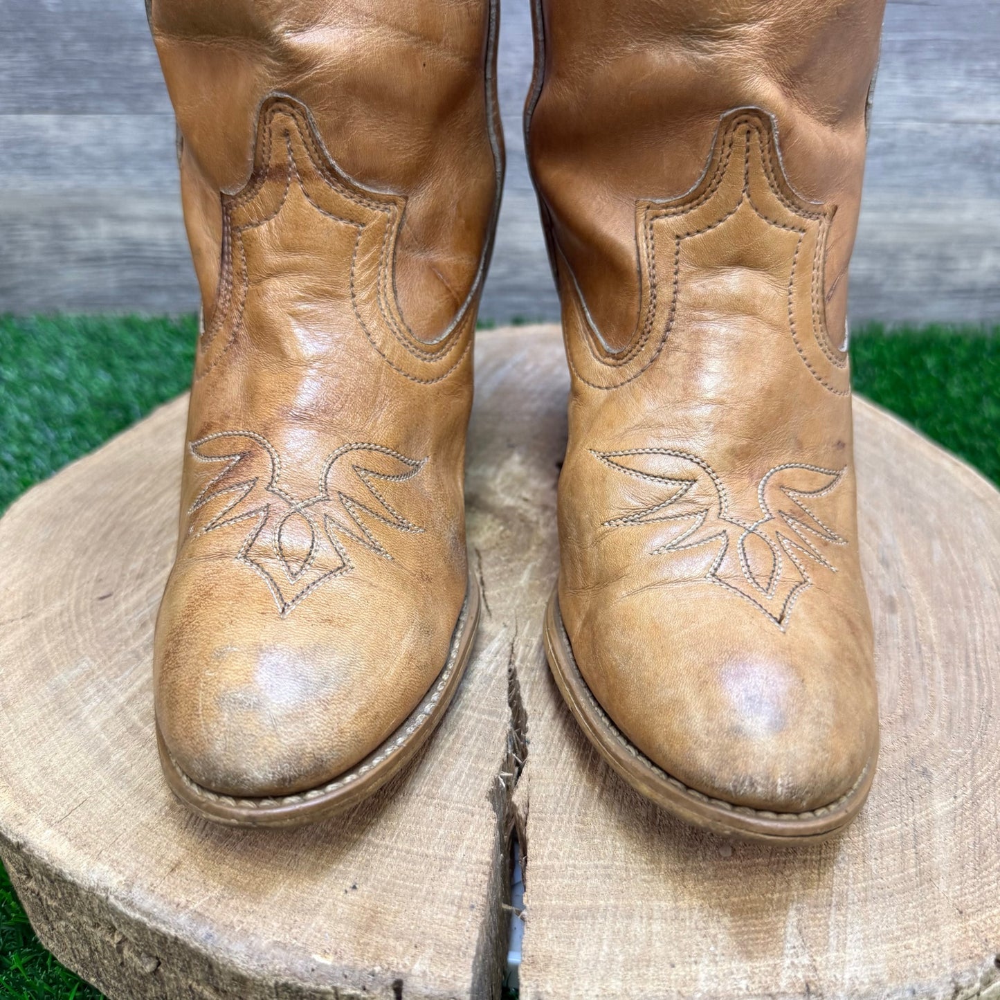 Dingo Women - Size 8 - Vintage Marbled Tan High Heeled Cowboy Boots Style 7316
