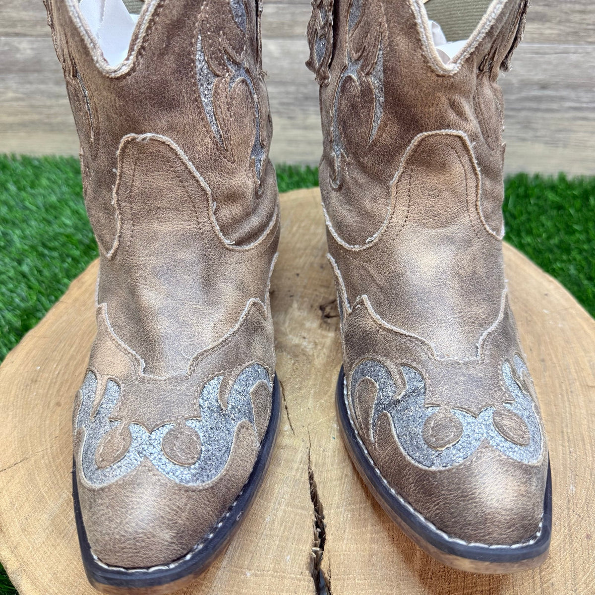 Pierre Dumas Women - Size 9 - Brown Silver Inlay Faux Ankle Boots