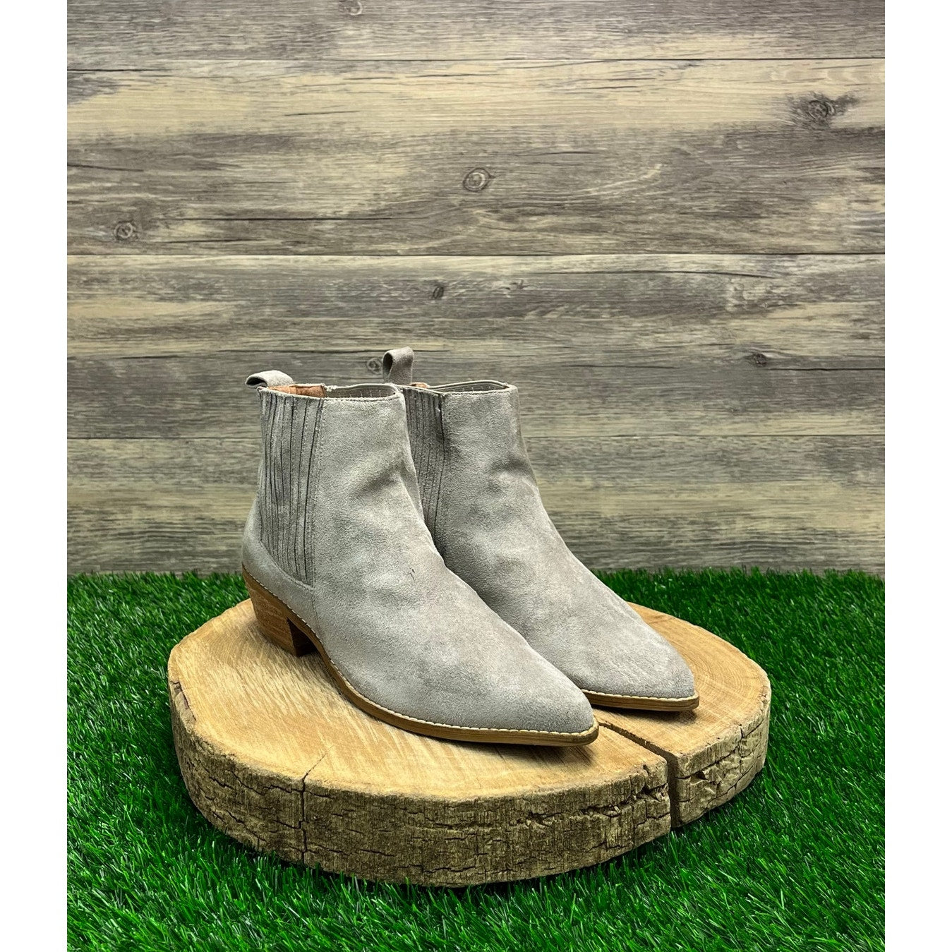 Beast Women - Size 8.5 - Light Gray Faux Suede Ankle Boots