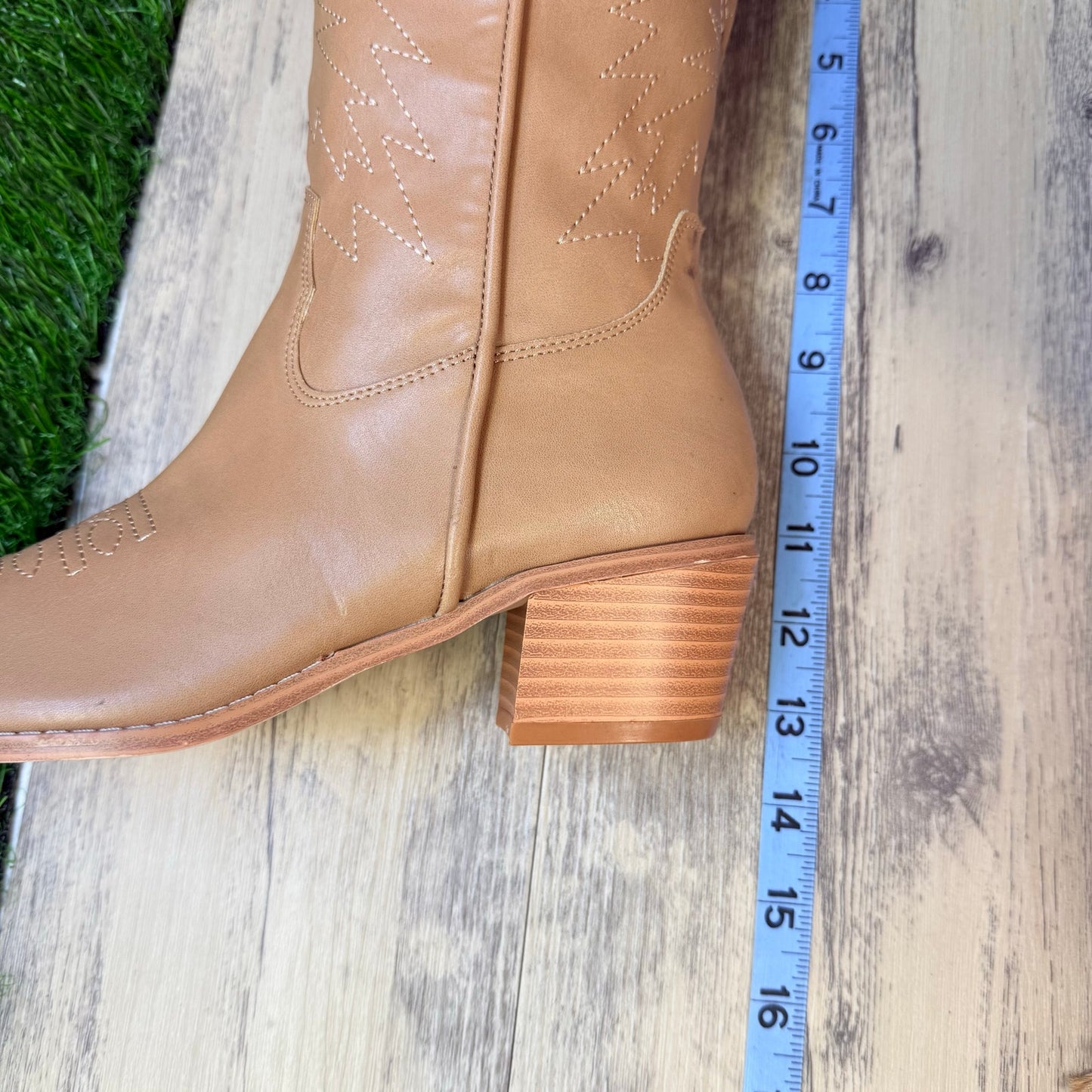 Unknown Women - Size 6.5 - Tan Faux Leather Zipper Cowboy Boots