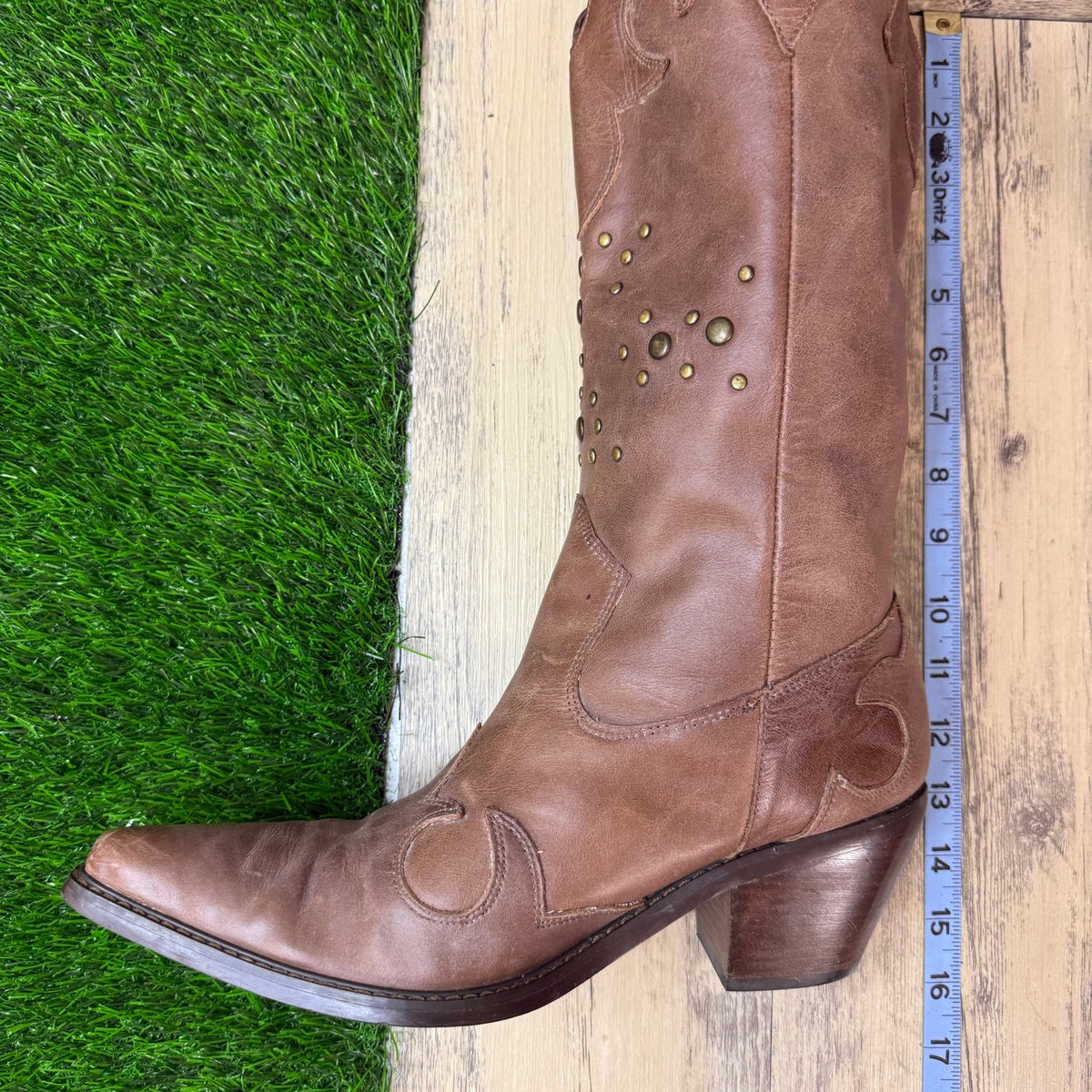 Nine West Women - Size 10M - Tan Studded Cowboy Boots Style Poulin