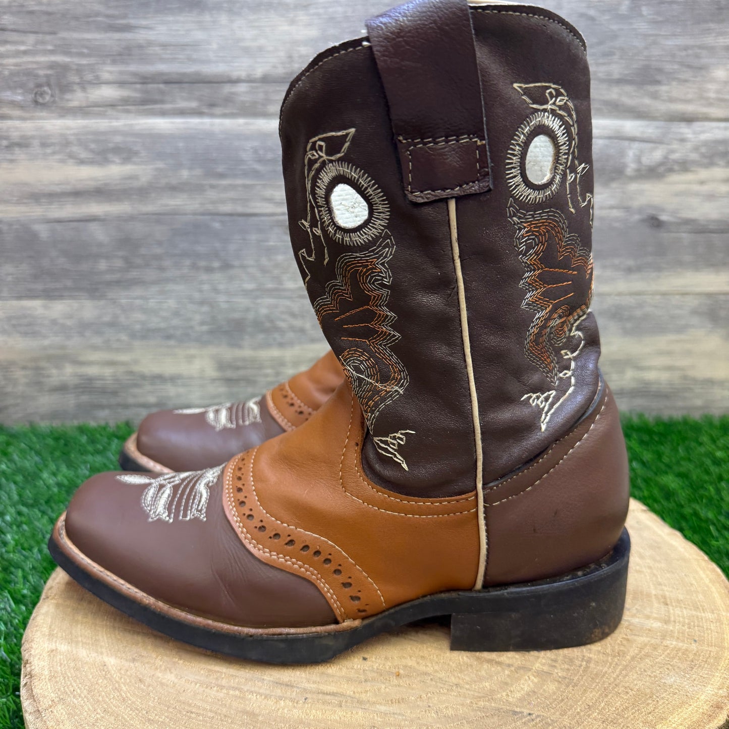 JJ Diher Youth - Size 6 - Brown/Tan Faux Leather Square Toe Cowboy Boots