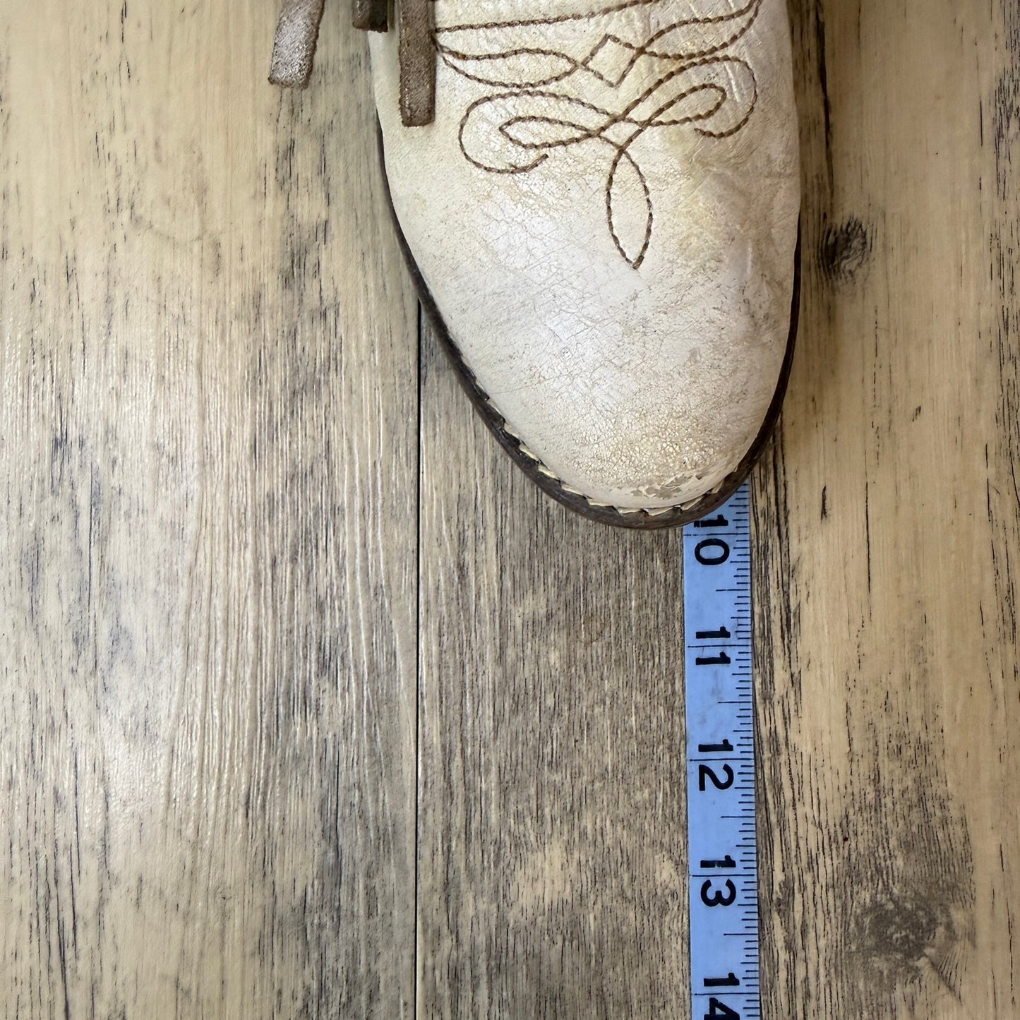 Sterling River Women - Size 7M - Cream Fringe Ankle Zipper Boots Style SR6018