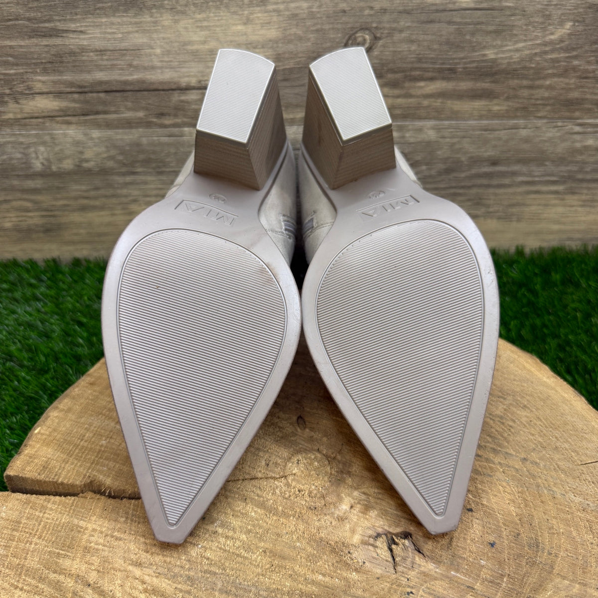 Mia Women - Size 7.5 - Gray Faux Suede Ankle Boots