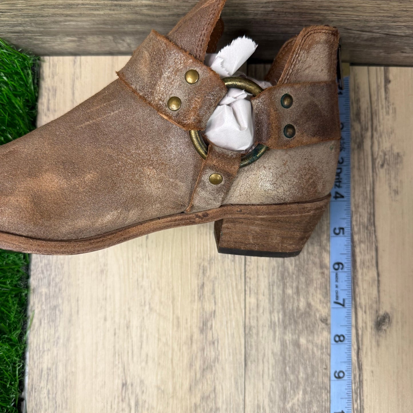 Frye Women - Size 6.5M - Tan Suede Ankle Boots Style 3470395