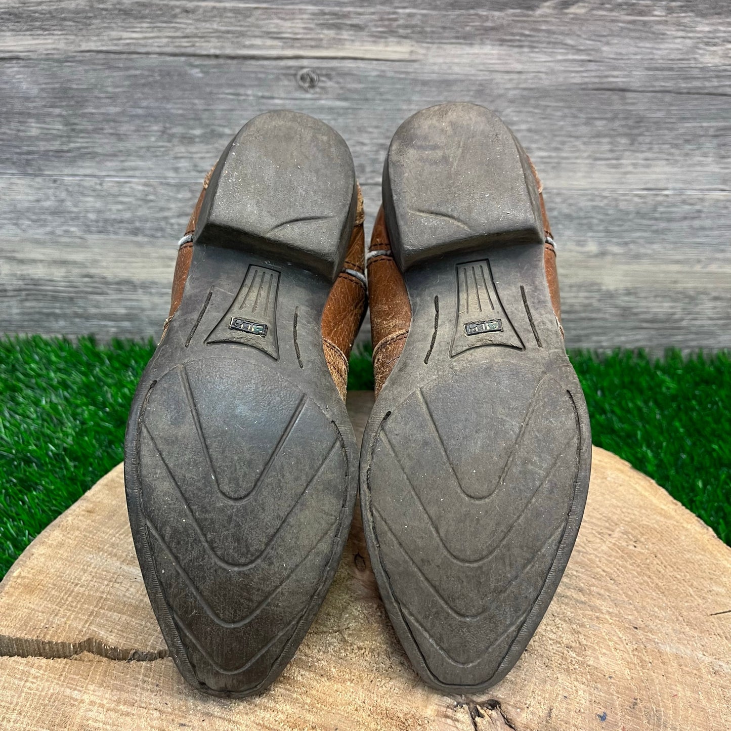 Ariat Youth - Size 13 - Brown Snip Toe Cowboy Boots