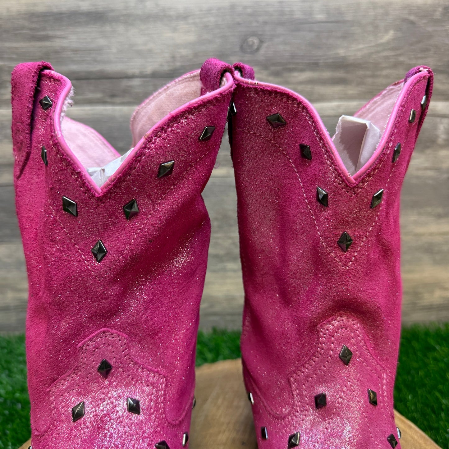 Ariat Youth - Size 6 - Pink Studded Snip Toe Cowboy Boots Style 10012798