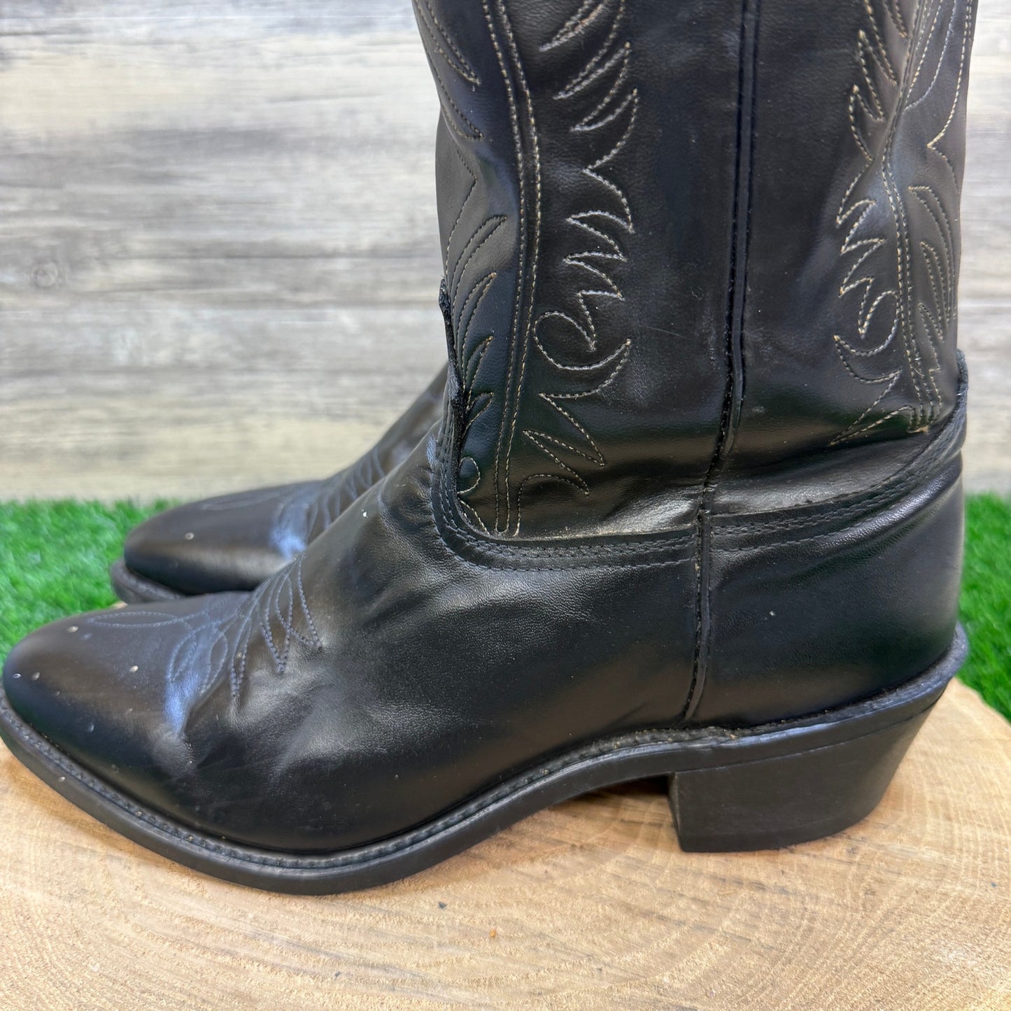 Durango Men - Size 9.5D - Vintage Black Western Cowboy Boots Style 18002