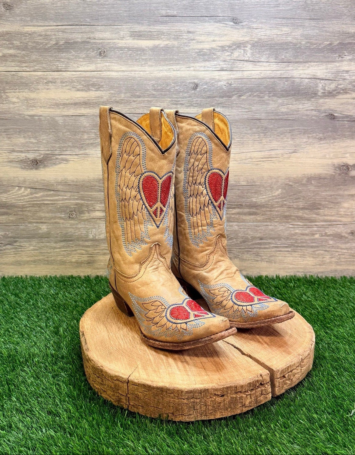 Corral Teen Youth / Women - Size 6 / Size 8 - Heart Wings Cowboy Boots A1031