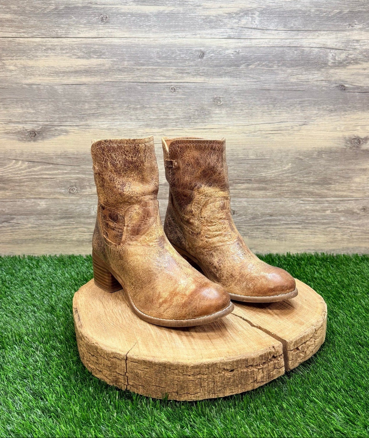 Diba True Women - Size 8 - Distressed Tan Ankle Boots