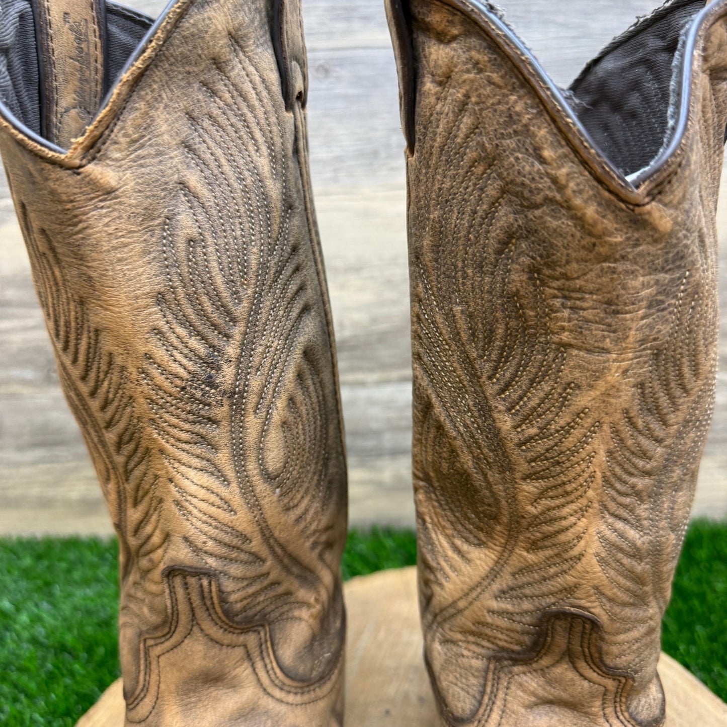 Abilene Women - Size 7.5M - Distressed Tan  Western Cowboy Style 9051