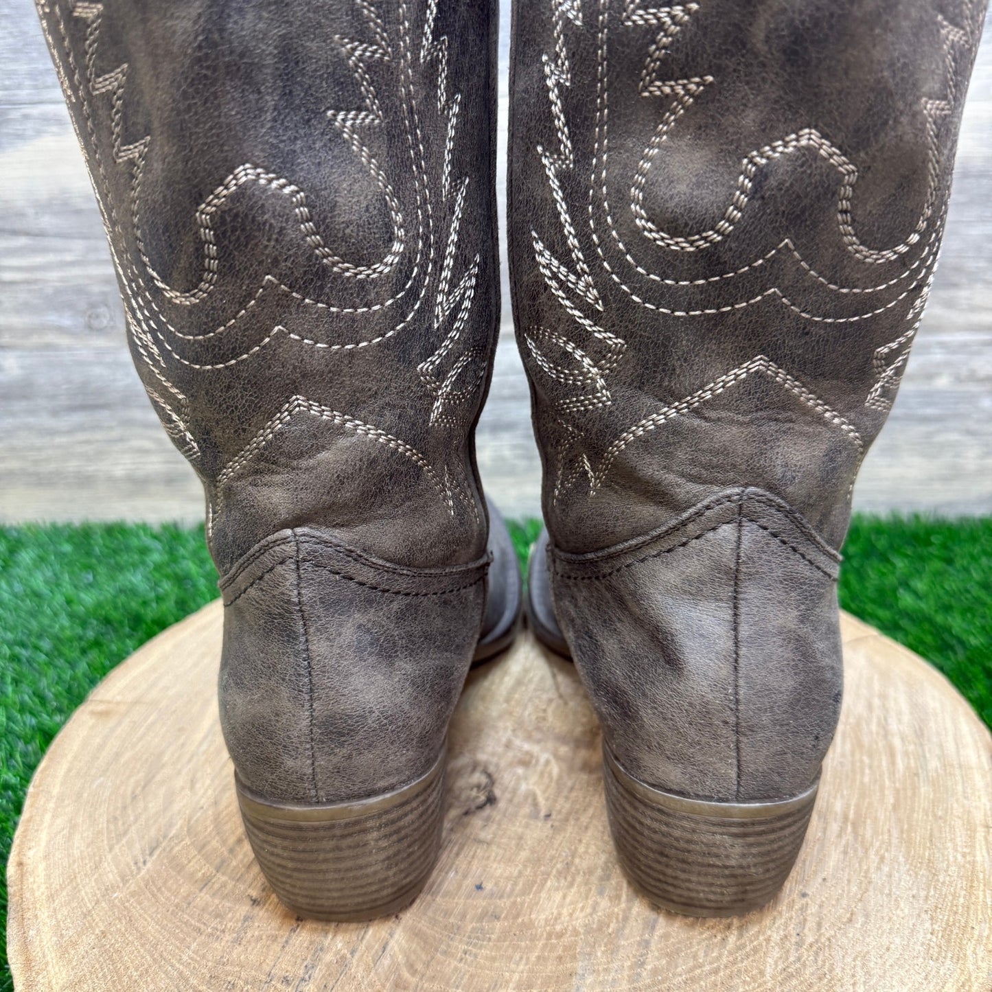 Xappeal Women - Size 8 - Grayish Brown Faux Leather Cowboy Boots