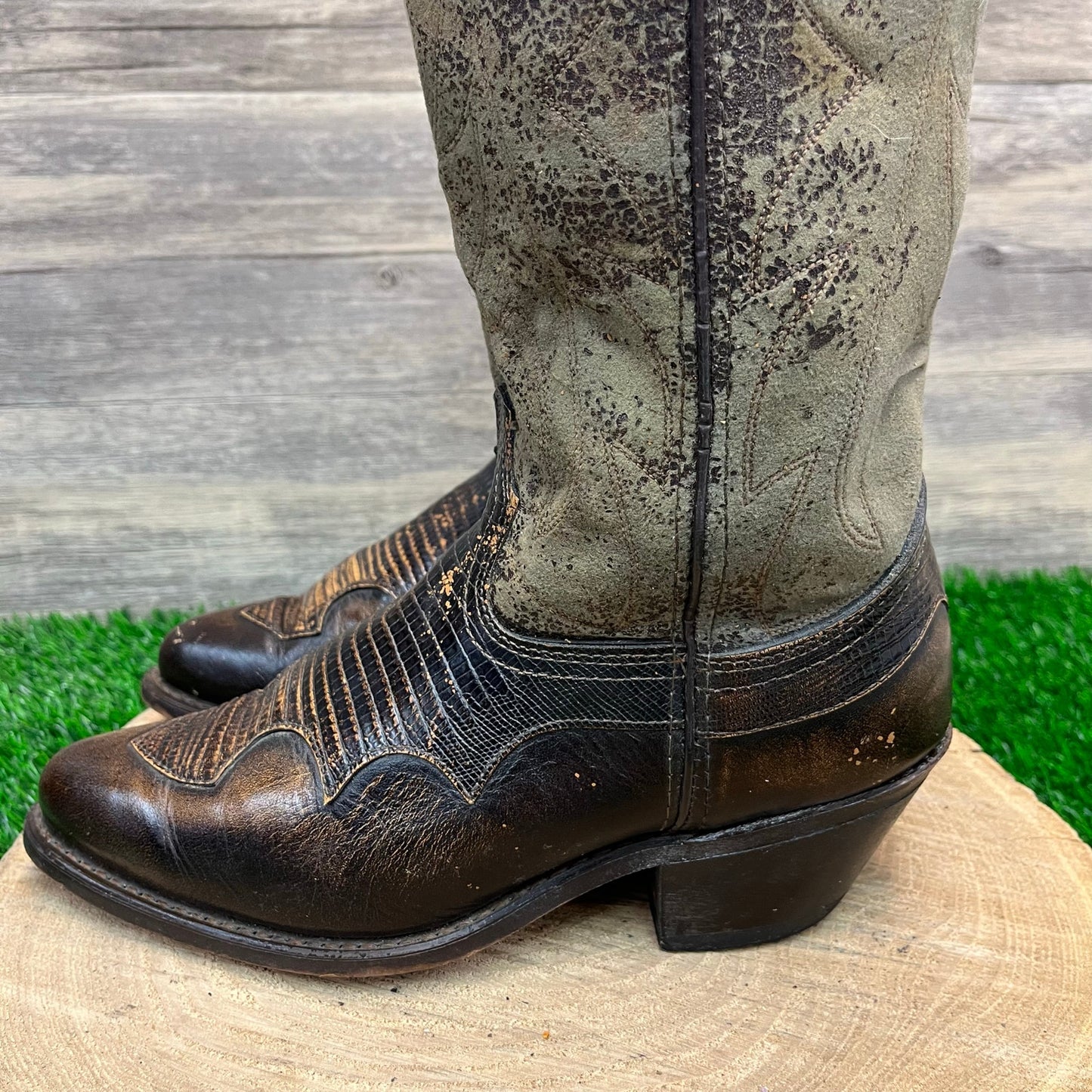 Durango Men - Size 7EE - Vintage Brown Lizard Print Cowboy Boots Style 09024