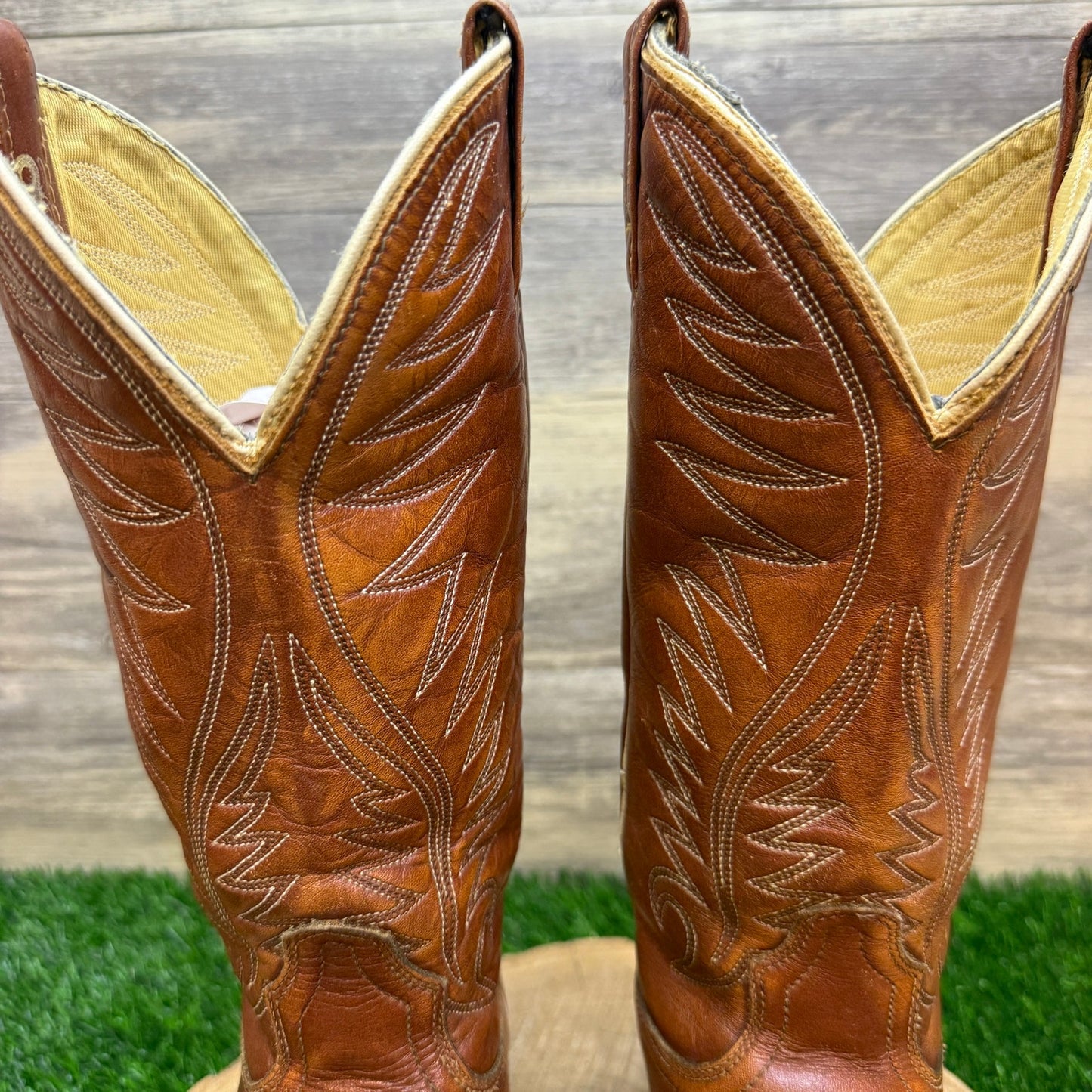 Acme Men - Size 6.5C - Vintage Brown/Cream Western Cowboy Boots Style 40375