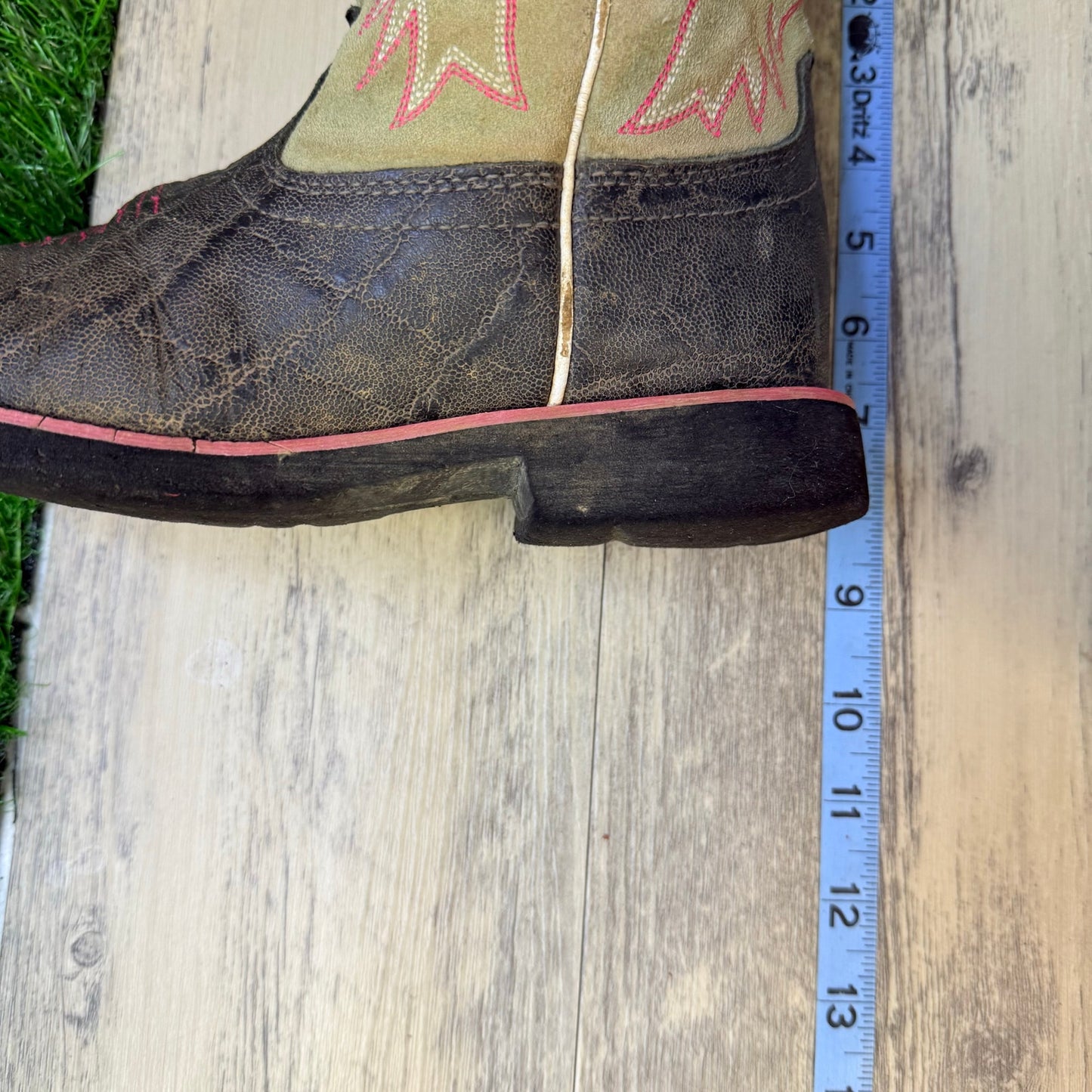 Ariat Youth - Size 4.5 - Distressed Black / Tan Round Cowboy Boots 10012799