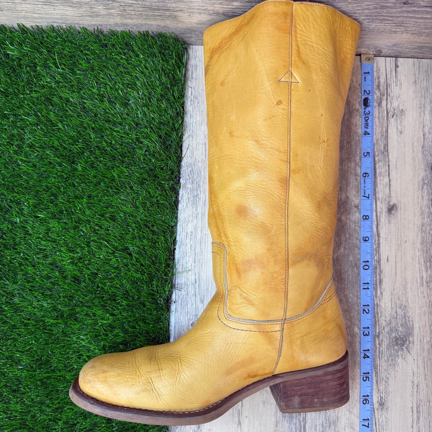 Gianni Bini Women - Size 10M - Marbled Gold Campus Boots Style Money