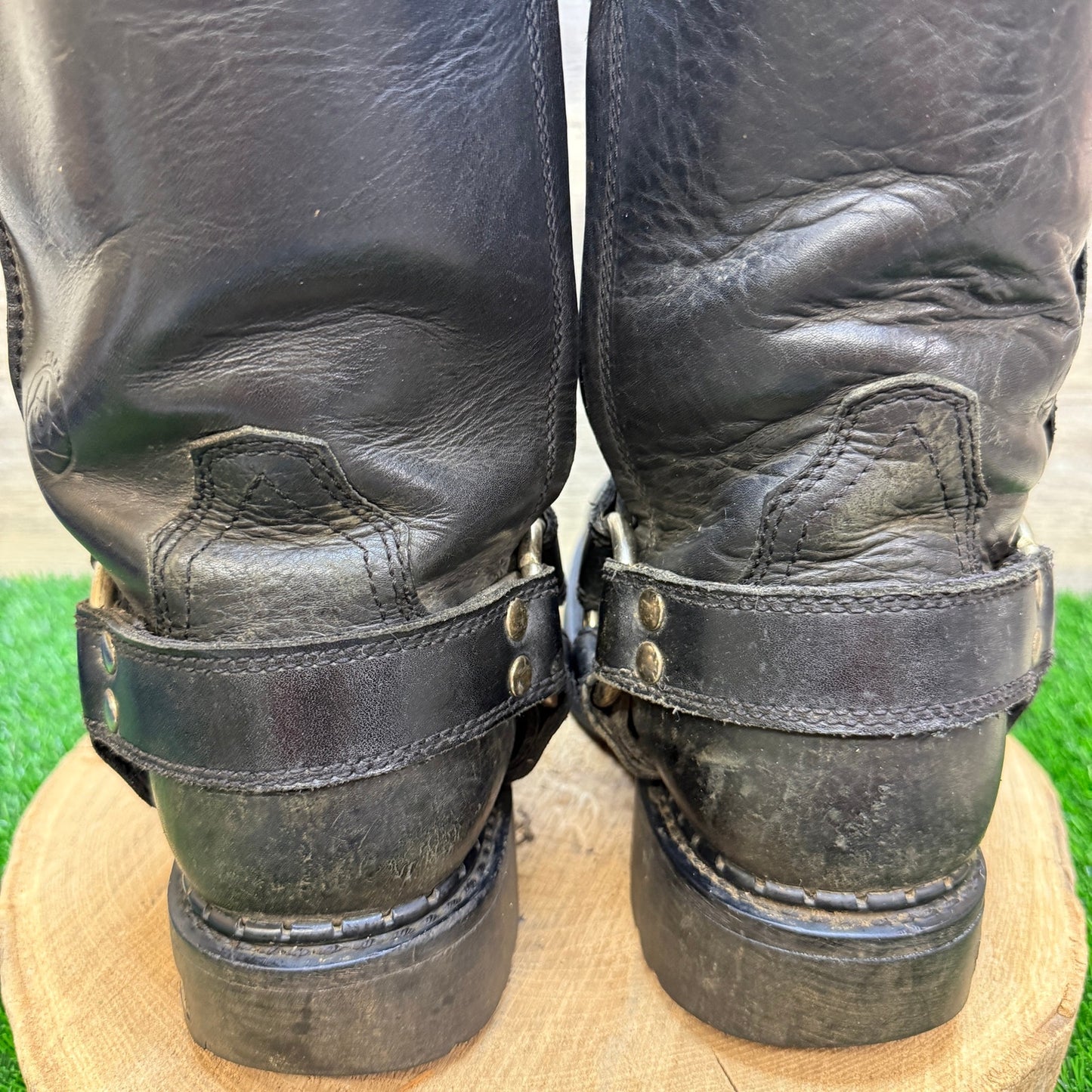 Ariat Men - Size 9EE - Black Metal Mounts Moto Square Toe Boots Style 10002679