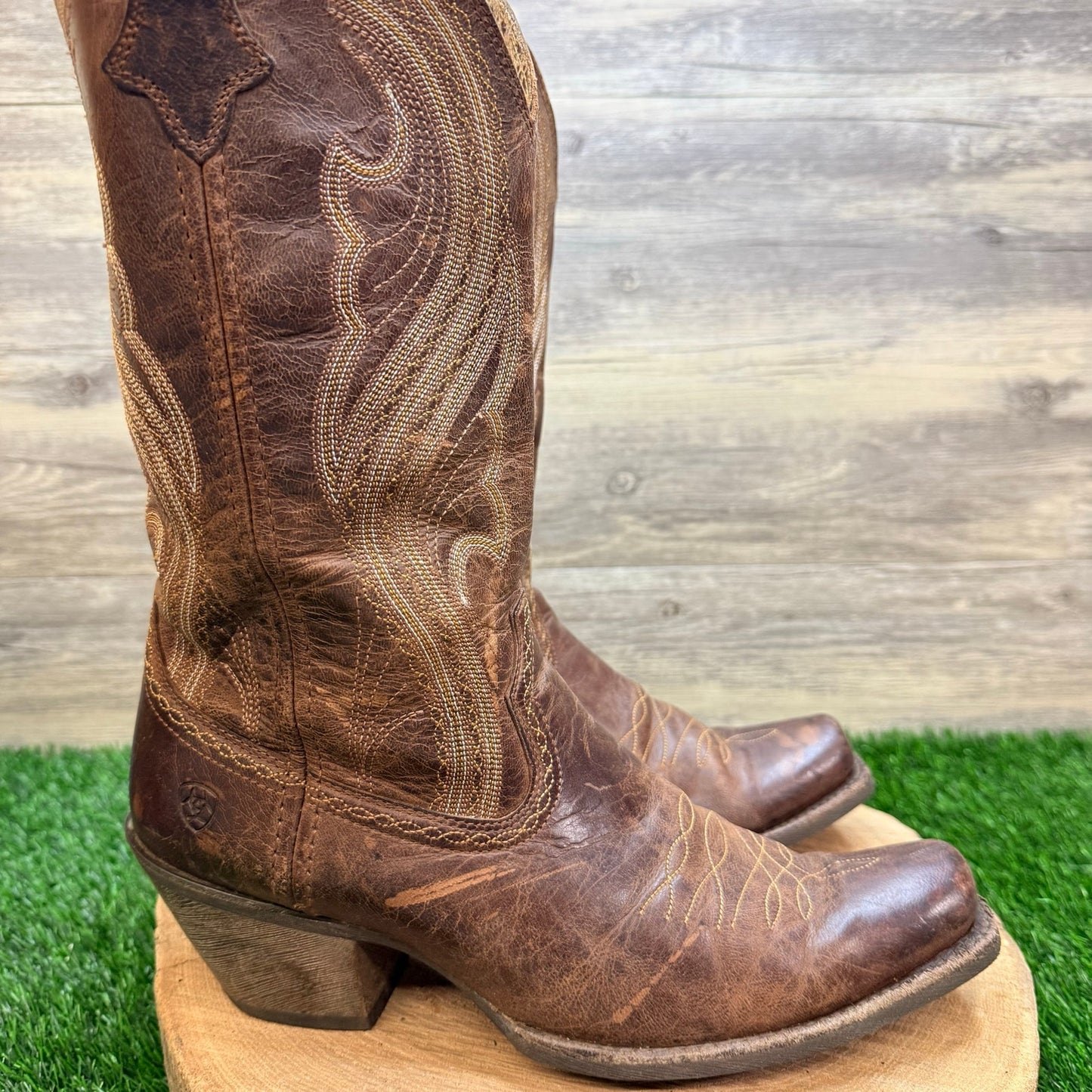 Ariat Women - 11B - Brown Lively Sassy Square Toe Cowboy Boots 10016357
