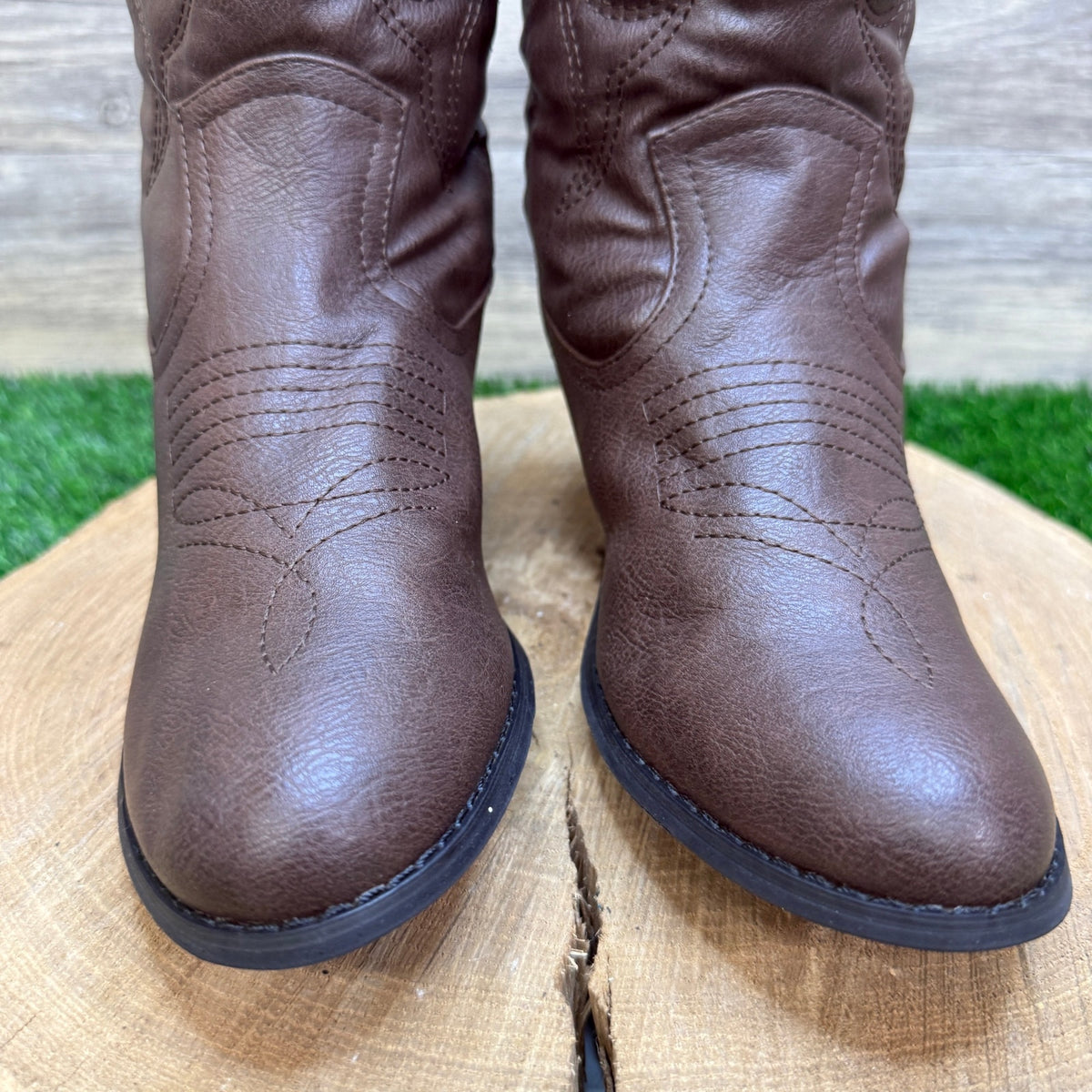 West Blvd Women - Size 6.5 - Chocolate Faux Leather Cowboy Boots Style Miami