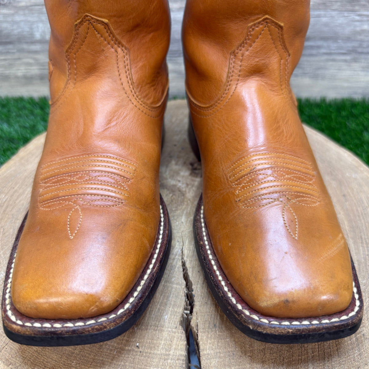 Ariat Women - Size 6.5B - Cognac Blackwater Square Toe Cowboy Boots Style 18101