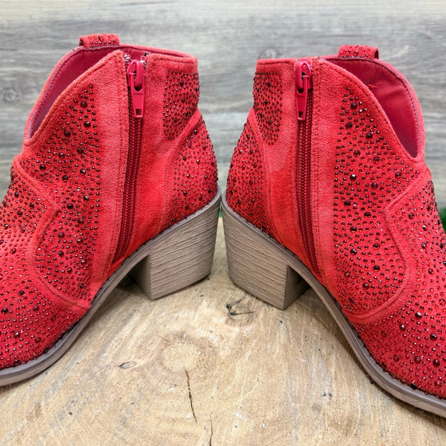 Pierre Dumas Women - Size 7 - Red Studded Faux Leather Leather Ankle Boots