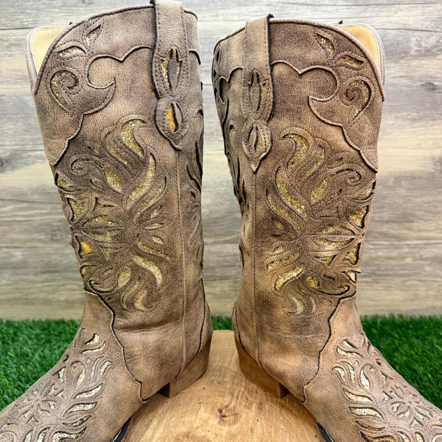 Roper Women - Size 8.5 - Distressed Tan Glitter Inlay Faux Leather Cowboy Boots 2851