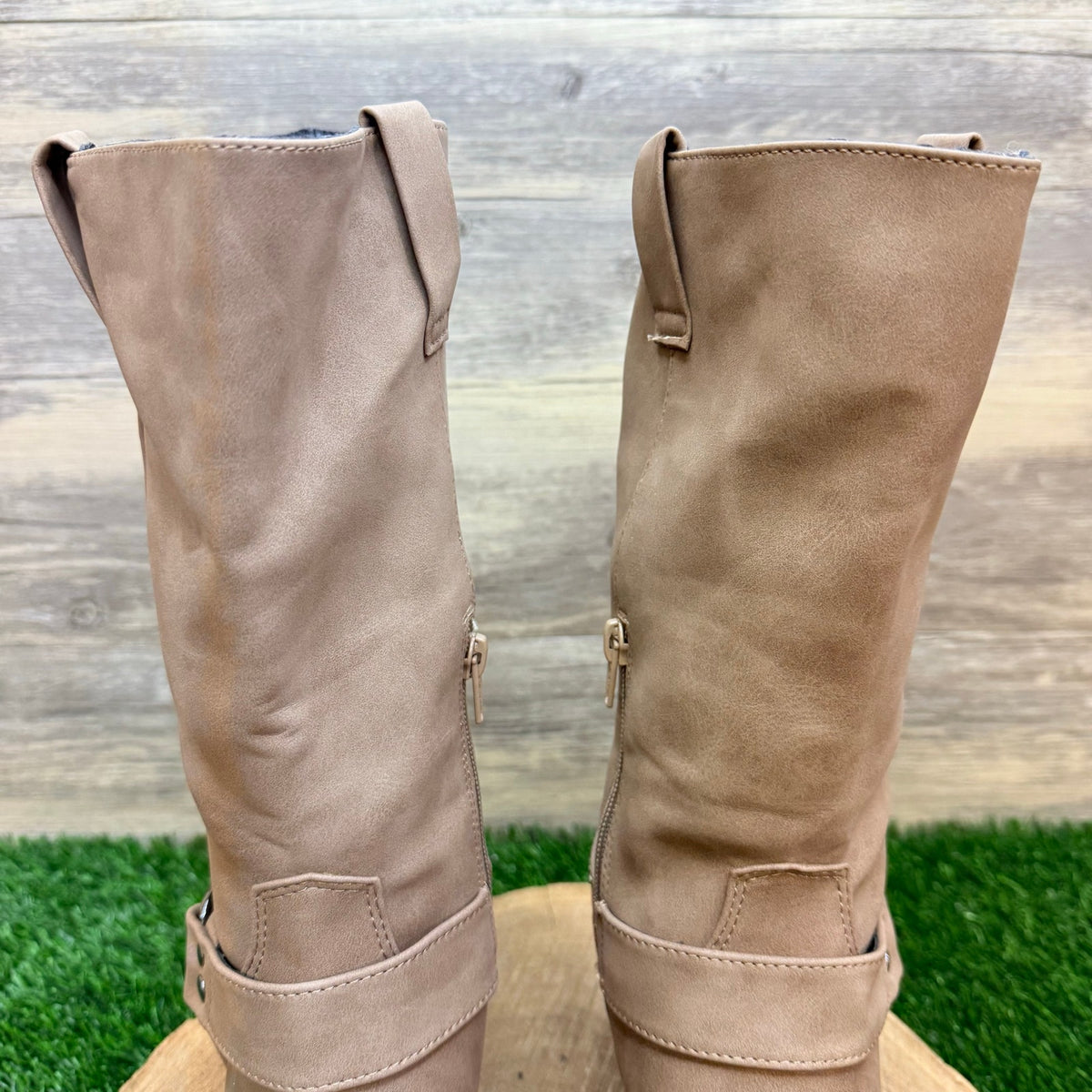 Time and Tru Women - Size 6 - Tan Faux Leather Moto Western Cowboy Boots 56491