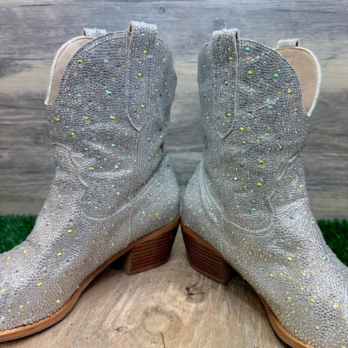 Unknown Women - Size 7 - Cream / Silver / Gold Sparkle Faux Leather Ankle Boots