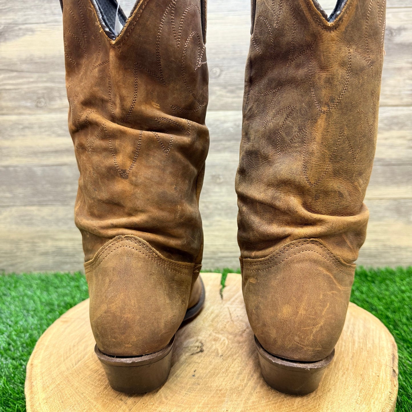 Durango Women - Size 8M - LIKE NEW 
Brown Slouch Cowboy Boots RD542