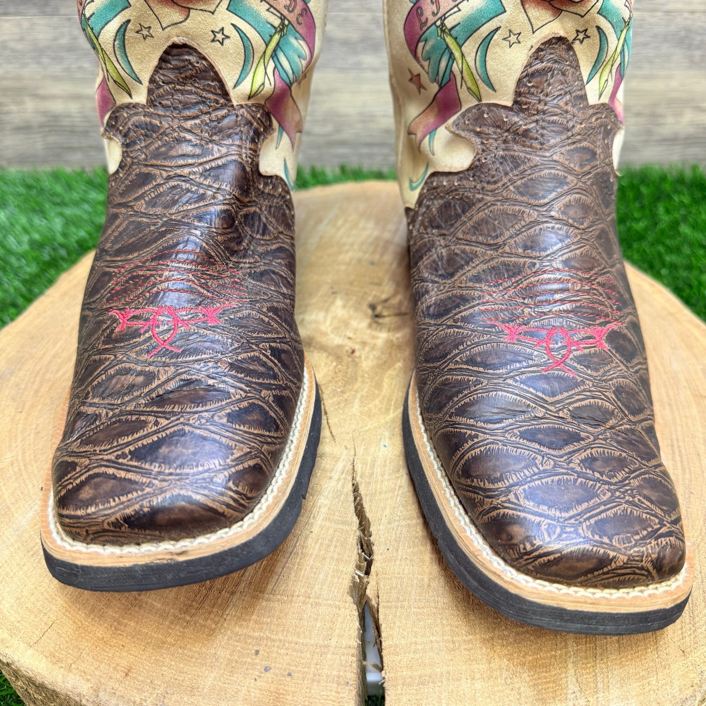 Ariat Women - Size 5 - Live and Ride Square Toe Cowboy Boots 10007987